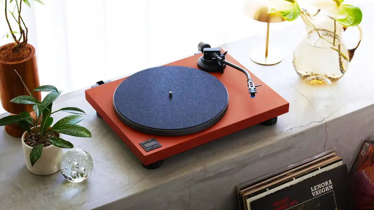 Technics SL-40CBT : le vinyle sans câble, l’allure en plus